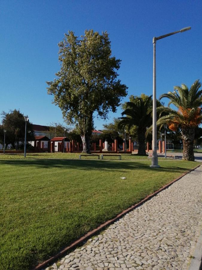 Casa Do Tejo De Alcochete Villa Eksteriør bilde