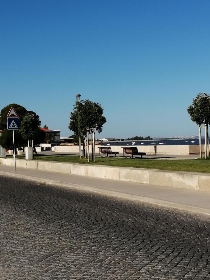 Casa Do Tejo De Alcochete Villa Eksteriør bilde